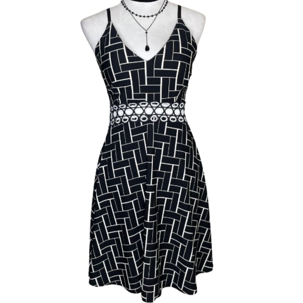 Indie Sleaze Geometric Mini Dress Black White Circle Lace Inset Waist S - Picture 2 of 7